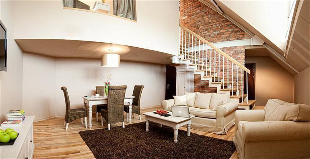 Hotel Remes Opalenica Εξωτερικό φωτογραφία