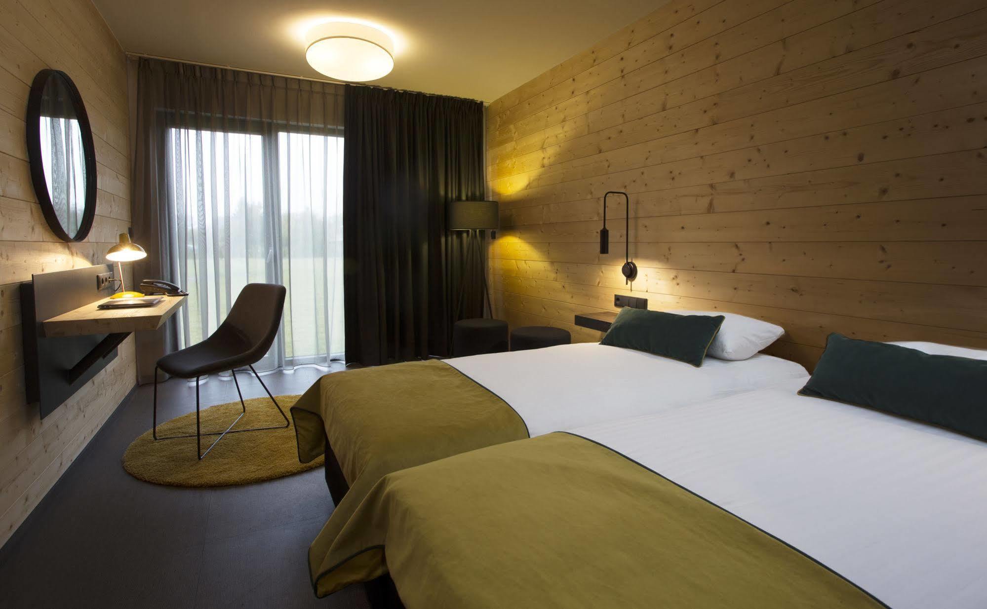 Hotel Remes Opalenica Εξωτερικό φωτογραφία